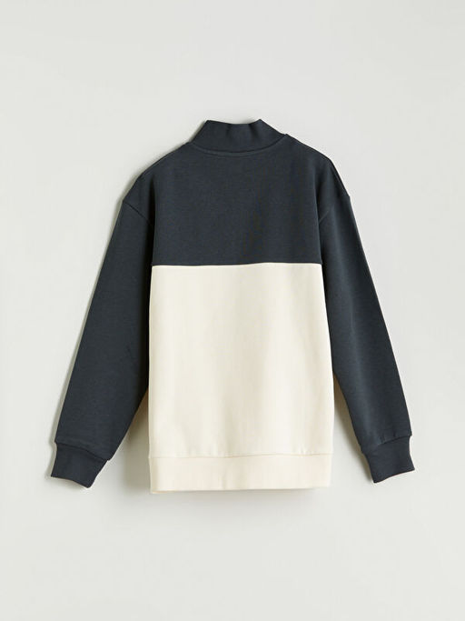 Dik Yaka Erkek ?ocuk Sweatshirt