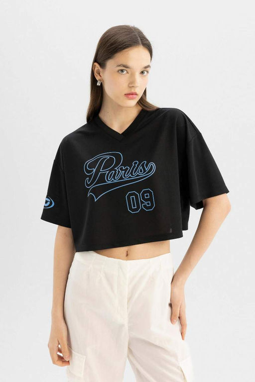 Крутая футболка оверсайз с V-образным вырезом и короткими рукавами с принтом - Defacto фото 2