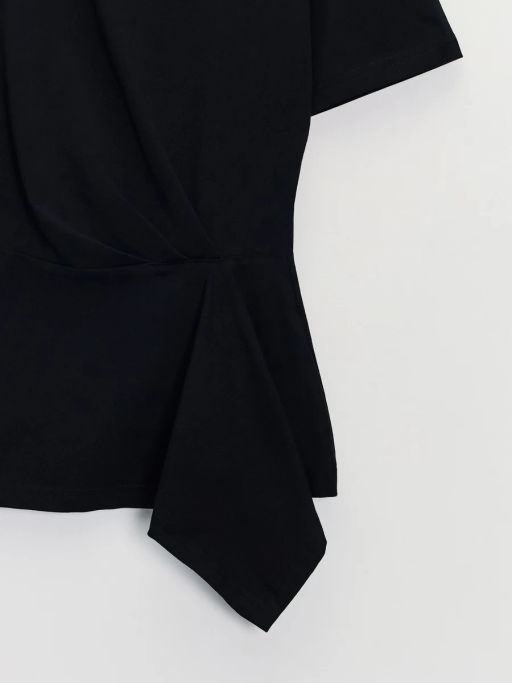 Приталенная футболка с ассиметричным низом ZR2605023405-50 / Zarina