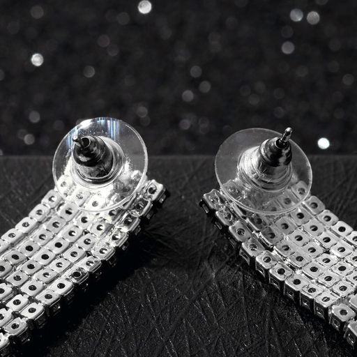 Серьги висячие со стразами Водопад на прямоугольнике, цвет белый в серебре, 9см - Queen fair фото 3