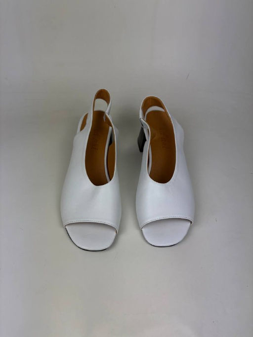 Босоножки 4001.767bl. Белый уценка/