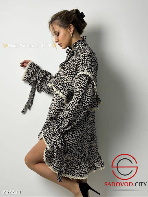 Платье женское с оборками и окантовкой из рюш