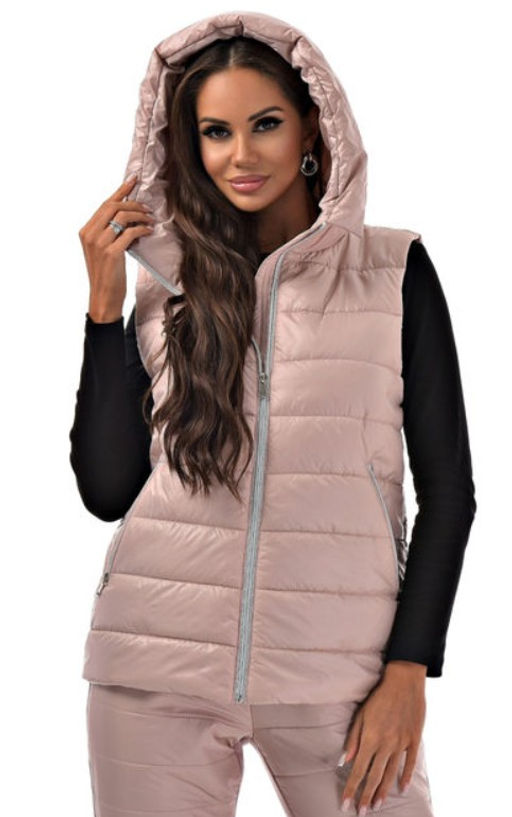 Утепленный жилет с капюшоном на молнии