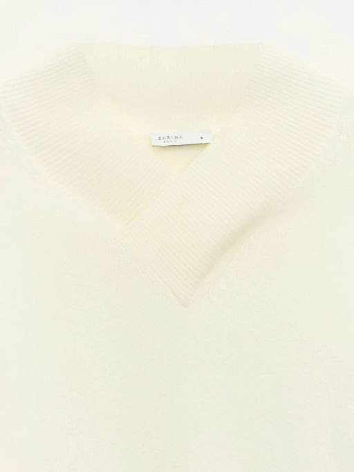 Джемпер оверсайз с V-образной горловиной / Zarina  фото 8