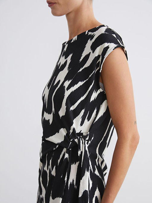 Bisiklet Yaka Desenli B?zg?l? Elbise