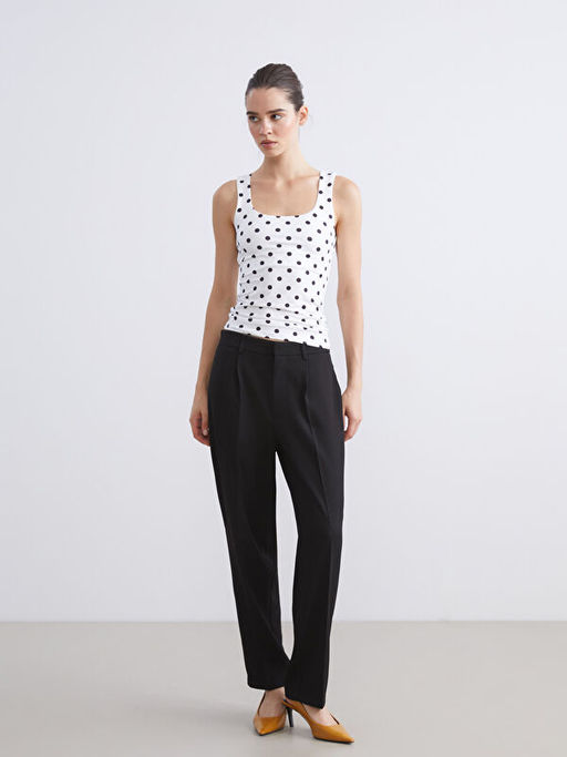 U Yaka Puantiyeli Kad?n Atlet