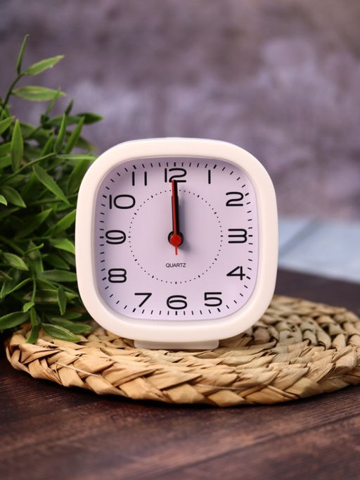 Часы-будильник TimeTrek, white (11х10,5 см)