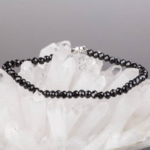 Браслет из черной Шпинели