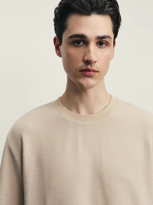 Футболка из фактурной ткани / Zarina фото 6