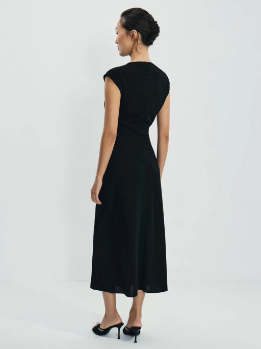 Платье миди приталенного кроя / Zarina