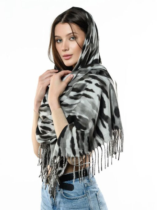 Яркий палантин с анималистичным принтом - Pretty mania фото 7