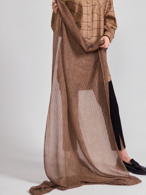 Большой,красивый палантин, выполненный из гофрированной ткани и украшенный тонкими нитями люрекса - Tantino фото 2