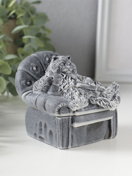Шкатулка "Кот в кресле", 8см