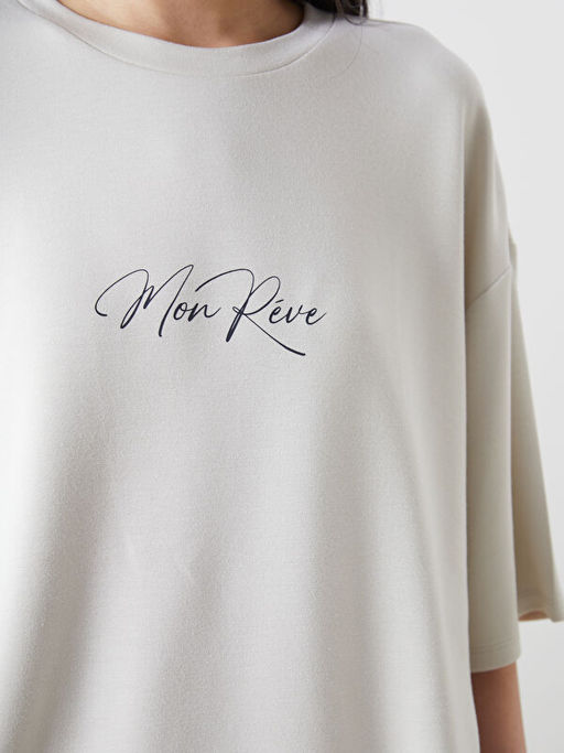 Bisiklet Yaka Bask?l? Oversize Kad?n Ti??rt