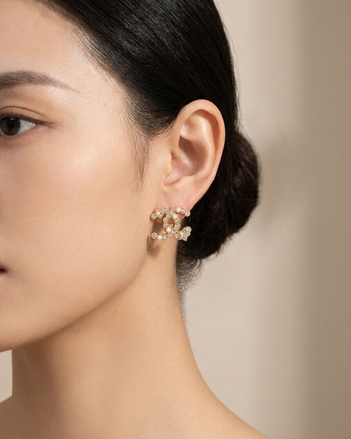 Стильные серьги