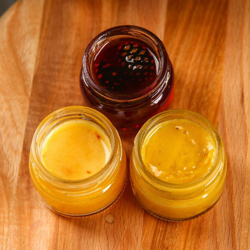 Подарочный набор Радостных дней, 2 крем-меда и варенье с шишками по 30 г - Доброе здоровье фото 2