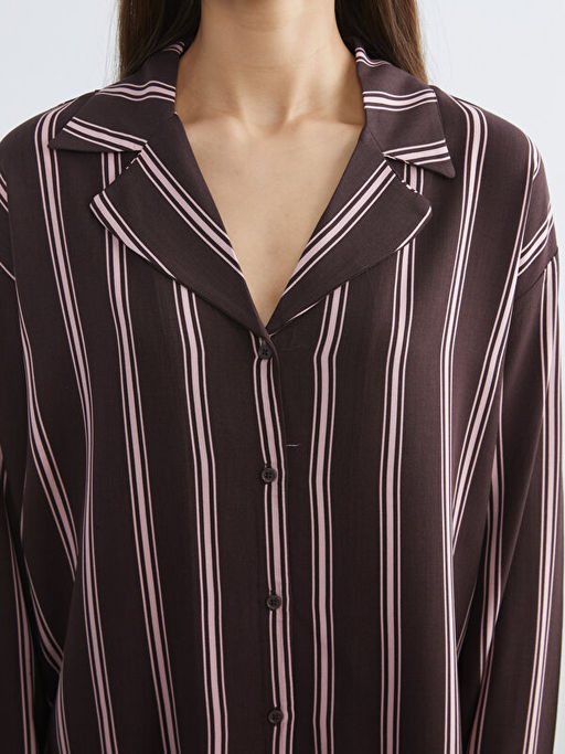 G?mlek Yaka ?izgili Kad?n Pijama Tak?m?