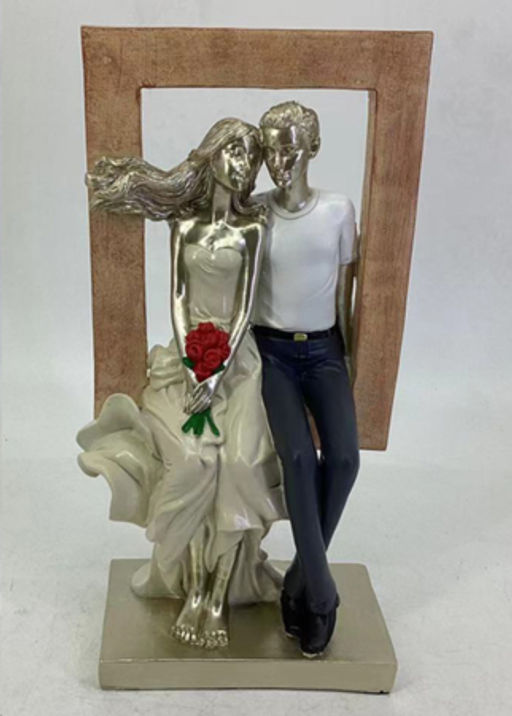 Статуэтка Влюбленные с цветами 29 см / FM18164A /уп 12/ - ГалеонТрейд фото 2