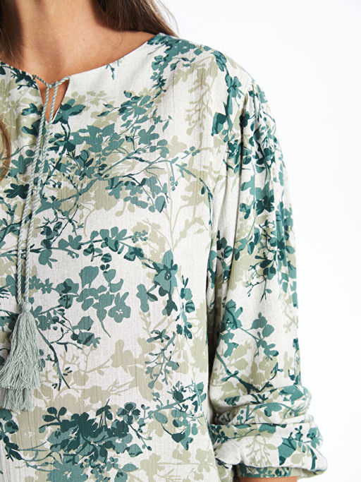 Ba?lamal? Yaka ?i?ekli Kad?n Bluz