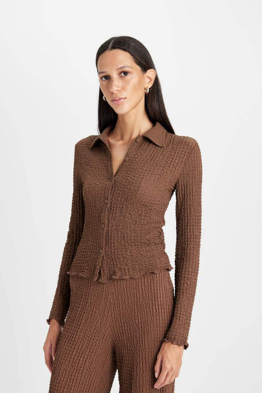 Женская приталенная футболка с длинными рукавами и узким вырезом поло - Defacto фото 4