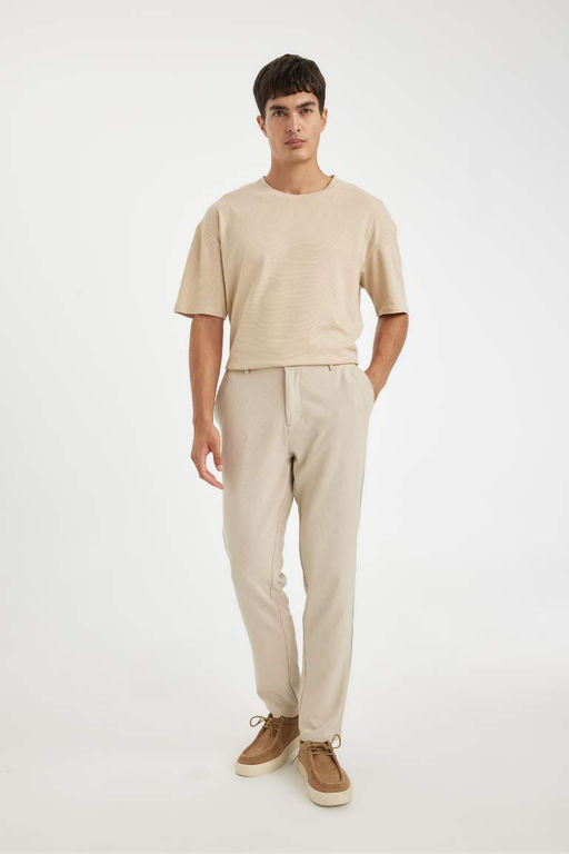 Мужская бежевая базовая футболка свободного кроя с широким вырезом и круглым вырезом из вафельной ткани с короткими рукавами - Defacto фото 2