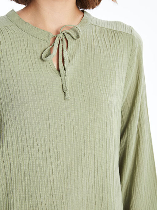 Ba?lamal? Yaka Dokulu Kad?n Bluz