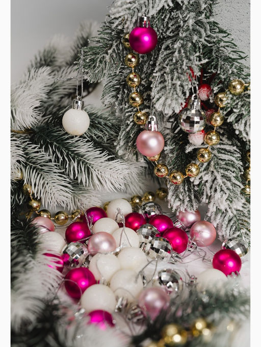 Ёлочные игрушки Малышки в шарике, шары новогодние, d=2.5 см, набор 40 шт., белый/розовый - Зимнее волшебство фото 3