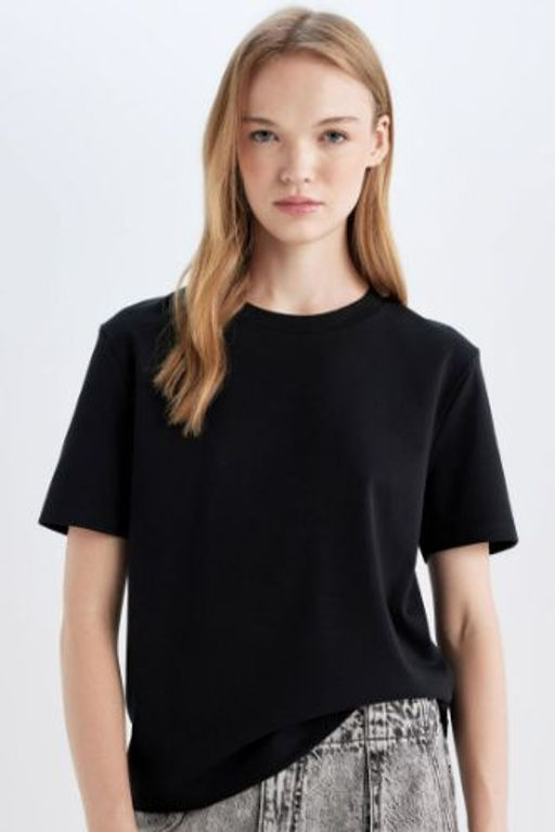 Regular Fit Bisiklet Yaka Basic Duz K?sa Kollu Tisort