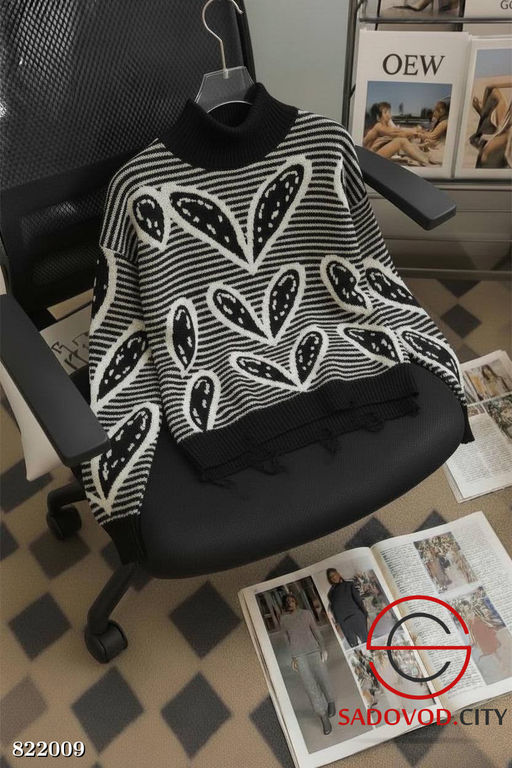 Свитер женский с рисунком