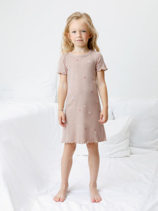 К 1180/бежевый,пикник на полянке сорочка ночная для дев