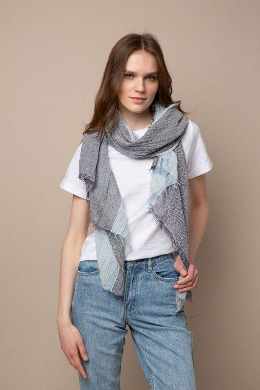 Палантин из вискозы и хлопка с легким эффектом крэш
