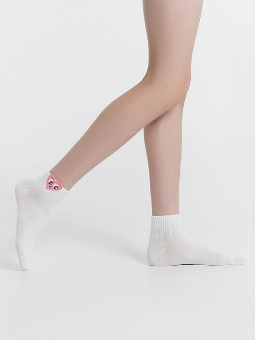 Цена за 5 пар! Носки детские белые с объемным рисунком в виде сердца