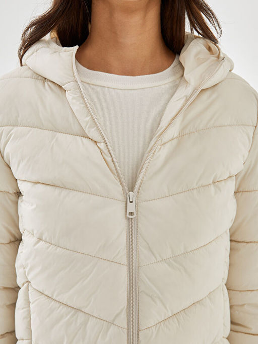 Kap??onlu Kad?n ?i?me Mont