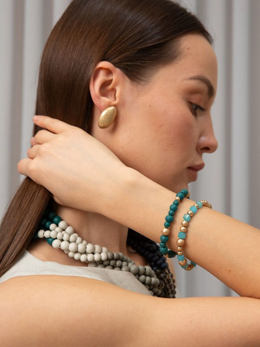 Серьги из матового металла на застежке - Модные истории фото 7