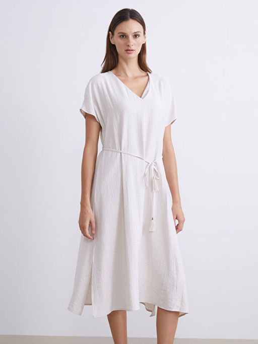 V Yaka Dokulu Elbise