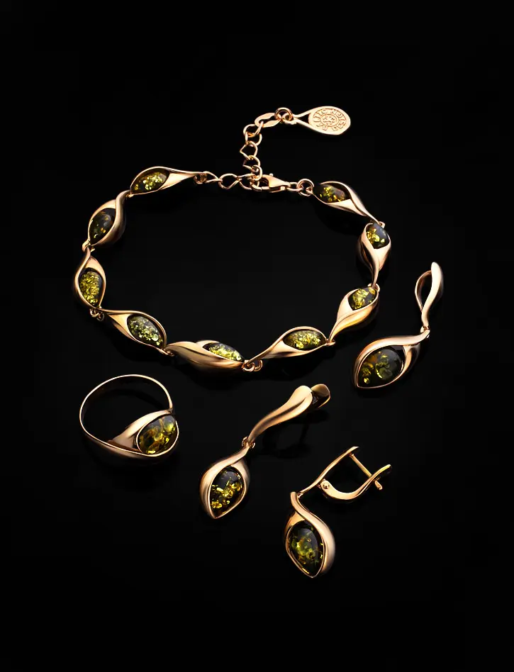 Красивые позолоченные серьги, украшенные янтарём зелёного цвета Пион, 810104151 - Амберхолл фото 5