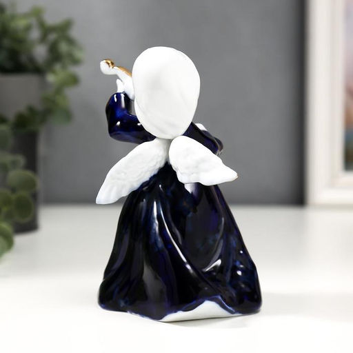 Фигурка керамика под фарфор Ангелочек со скрипкой, кобальт, 12.5?10?8 см