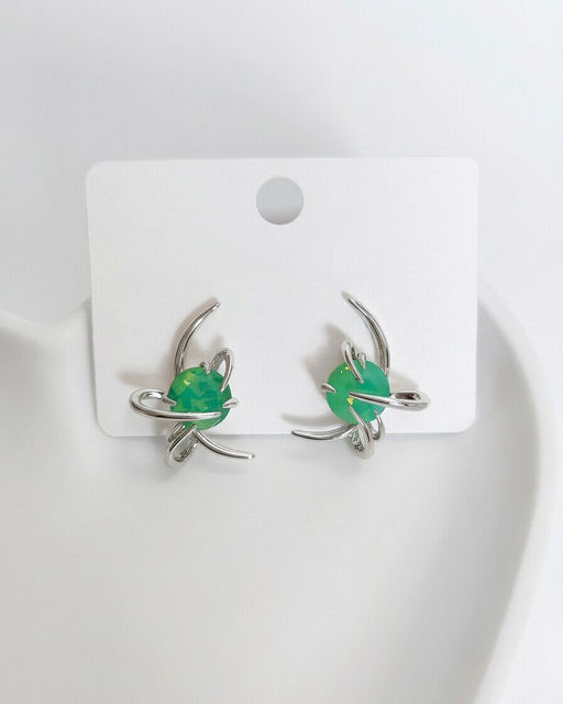 Стильные серьги