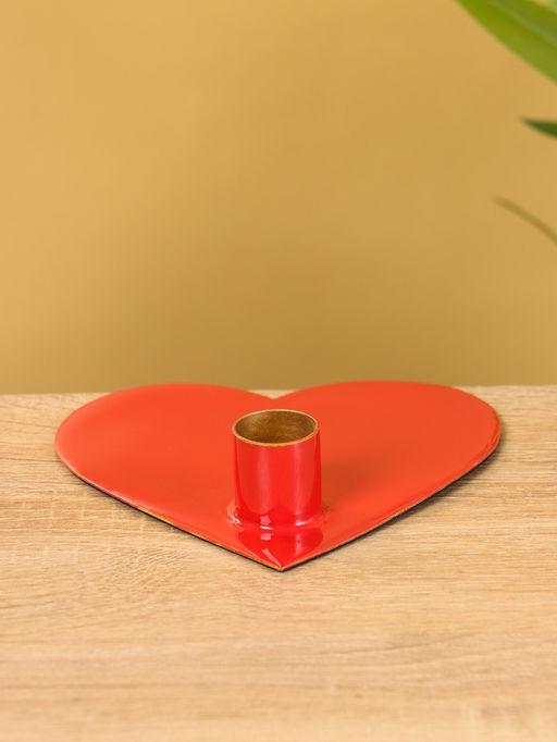 Подсвечник на 1 свечу в форме сердца Love is, 12.5×12.5×3 см, красный
