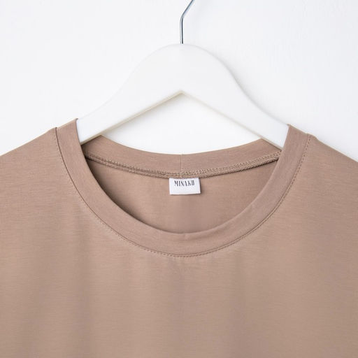Футболка женская MINAKU Confident бежевая, размер 44