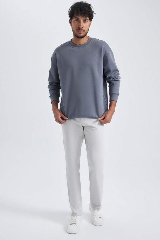 Базовый свитшот Oversize с круглым вырезом - Defacto фото 6