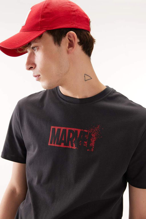 Футболка обычного кроя с круглым вырезом и короткими рукавами только с логотипом Marvel - Defacto фото 3