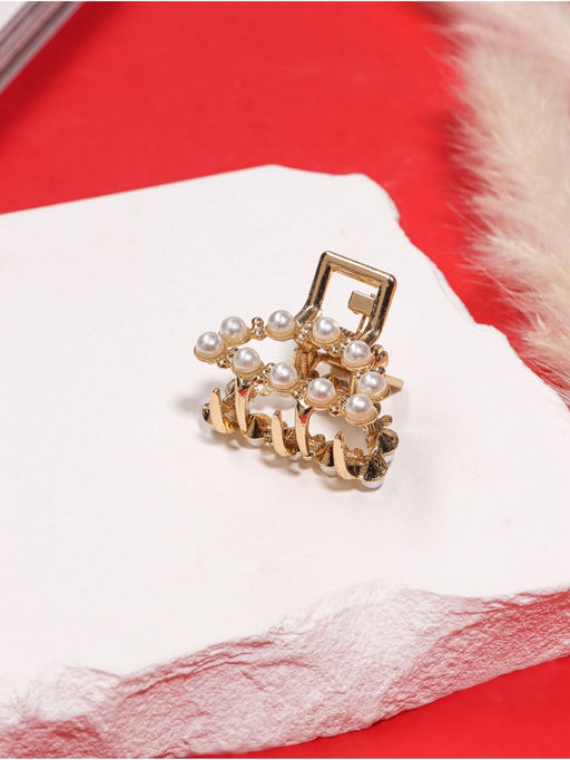 Цена за 6 шт. Крабик для волос «Аманда», дуга жемчуг, 2.5 см, золото