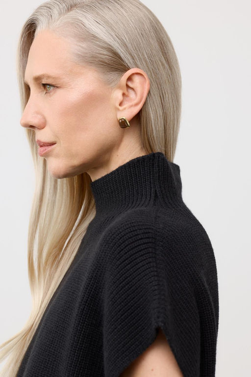 ЕВ 30235/ш/черный жилет жен