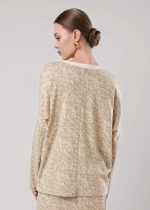 157013/185ввэ Джемпер женский (ЧЗ)