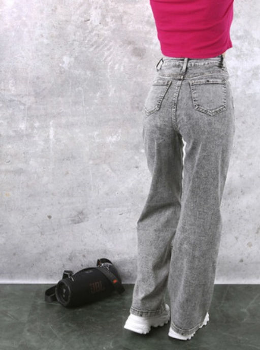 Джинсы R жен. трубы D460 Уценка