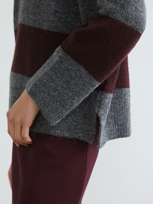 V Yaka ?izgili Oversize Kad?n Triko Kazak