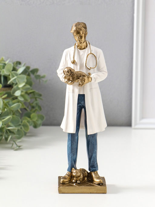 Сувенир полистоун "Мужчина-ветеринар в белом халате с щенком" 25,5 см