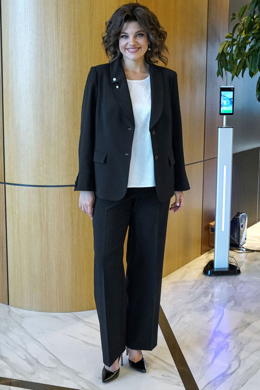 Костюм ALANI 2381 черный/молоко