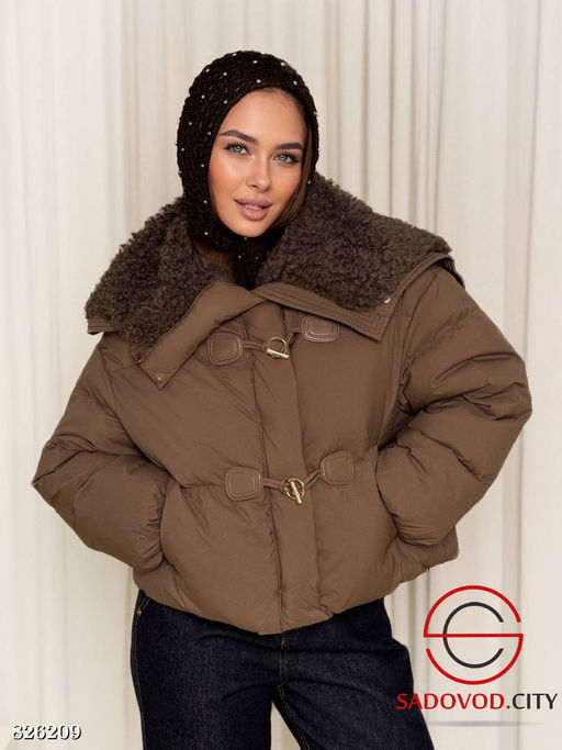 Куртка женская с меховым воротником